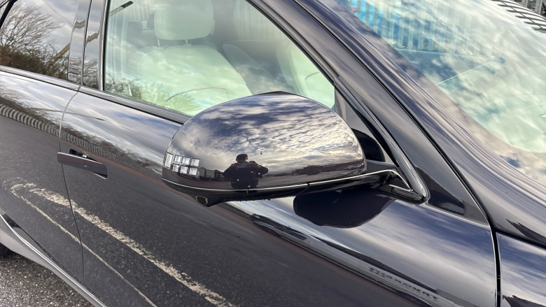 Hyundai IONIQ 6 239kW Ultimate 77kWh 4dr AWD Auto Electric Saloon